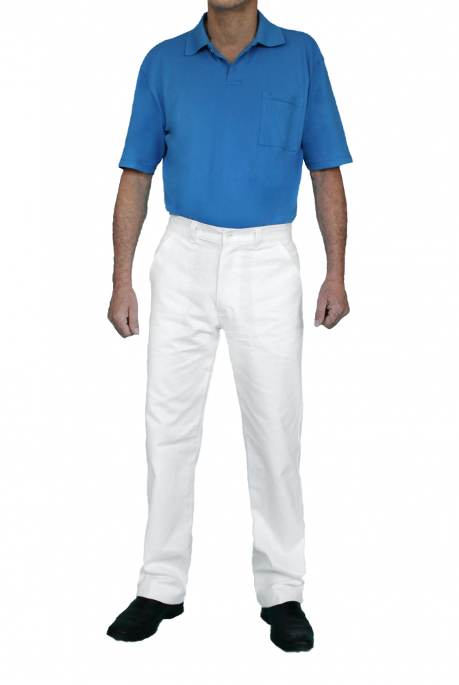calça branca camisa azul homem